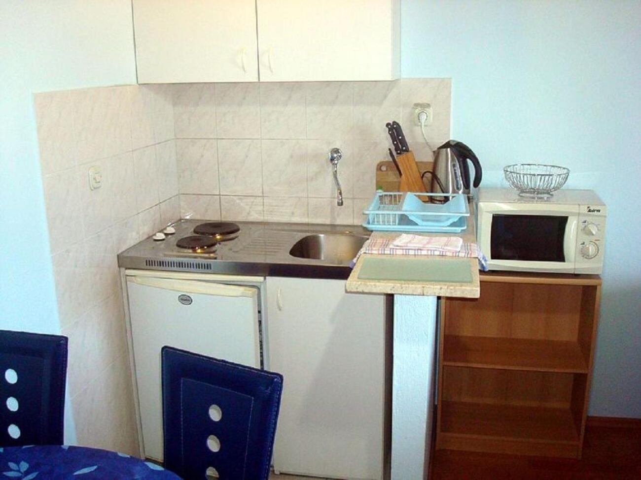 Apartments Mato Вис Екстериор снимка